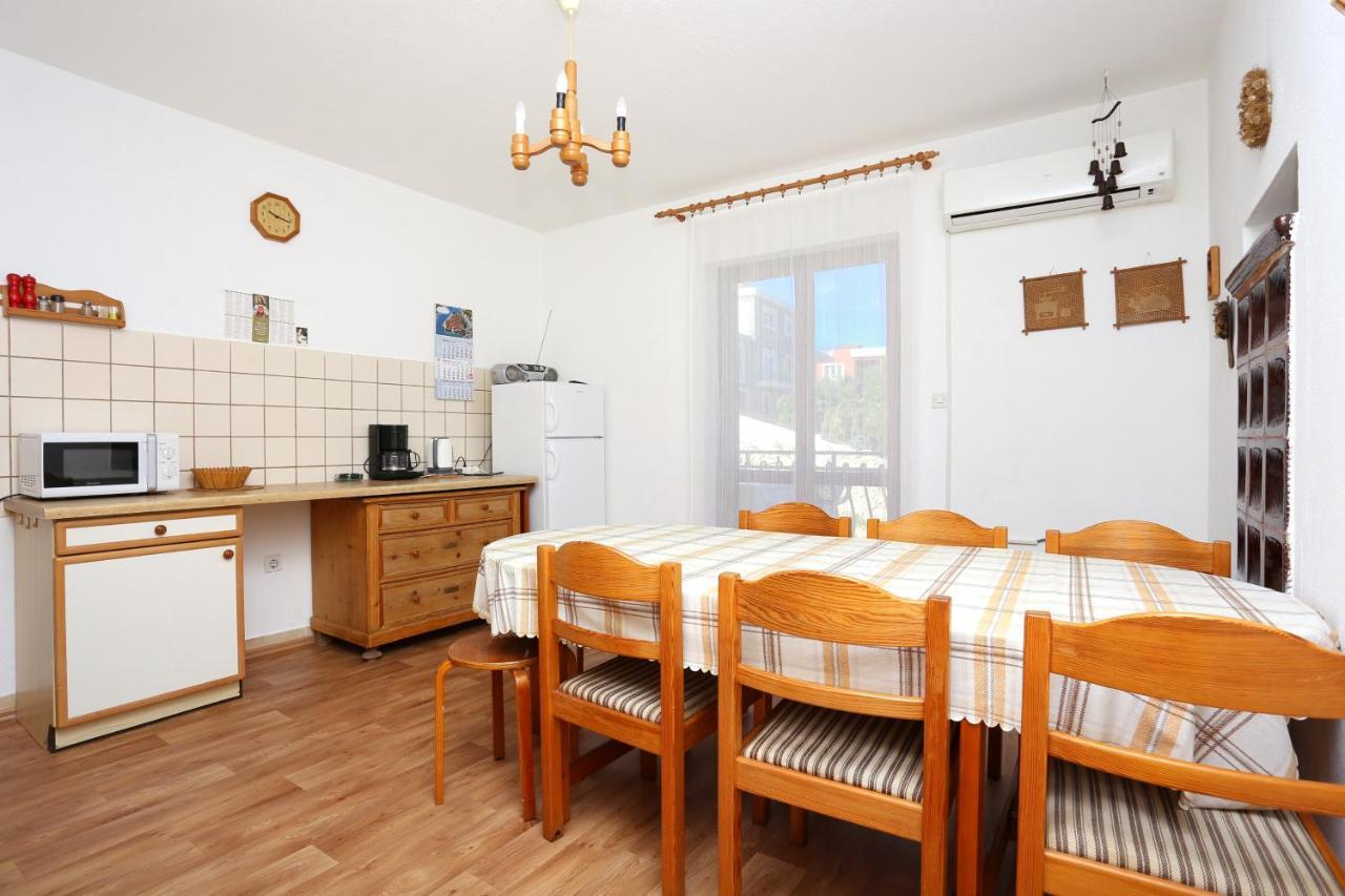 Apartments By The Sea Arbanija, Ciovo - 17332 Трогір Екстер'єр фото